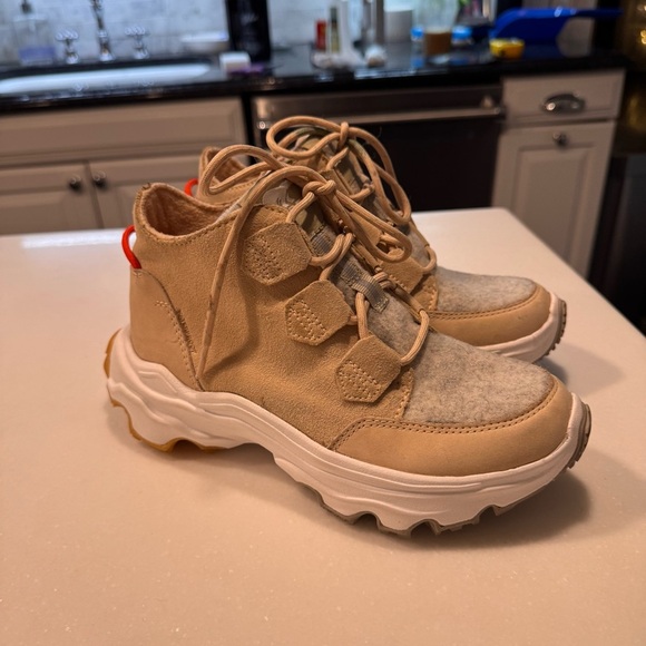 NEW SOREL Women’s Kinetic Breakthru Caribou Waterproof Boot US 6 EU 37 Beige - Picture 12 of 13